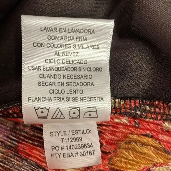 SAG HARBOR Geometric Pattern Faux 2 Piece Short Sleeve Blouse Petite Size Small - Picture 8 of 8